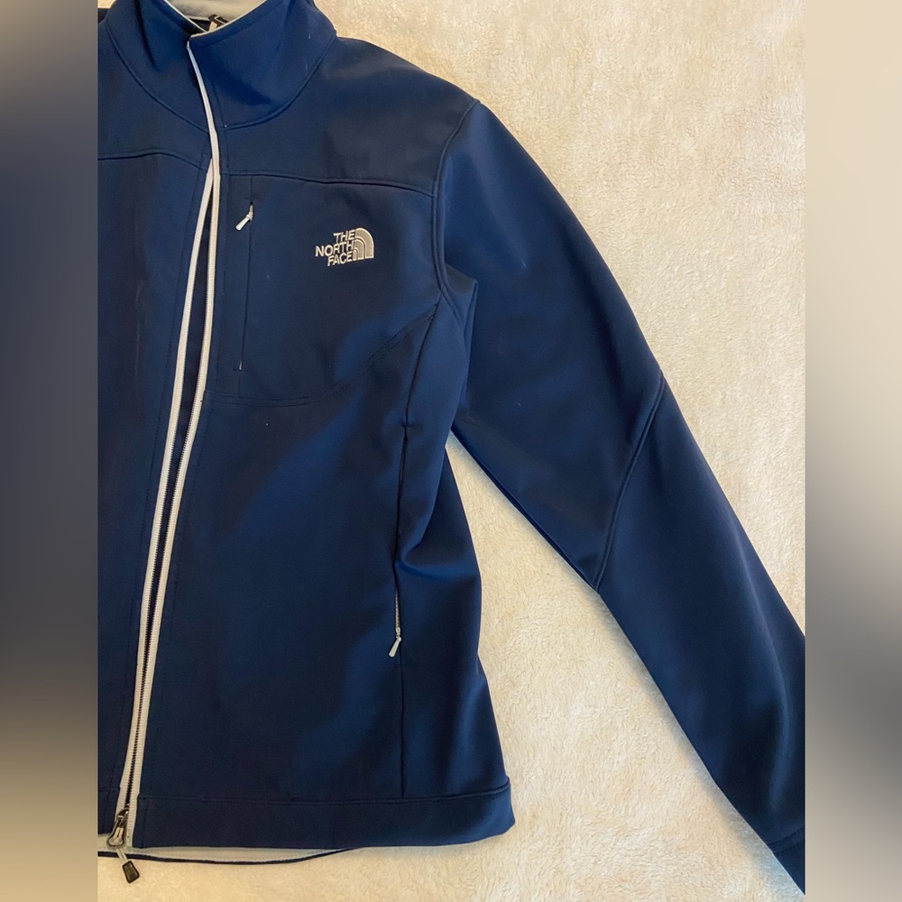 North Face Navy Jacket - Picture 4 of 13